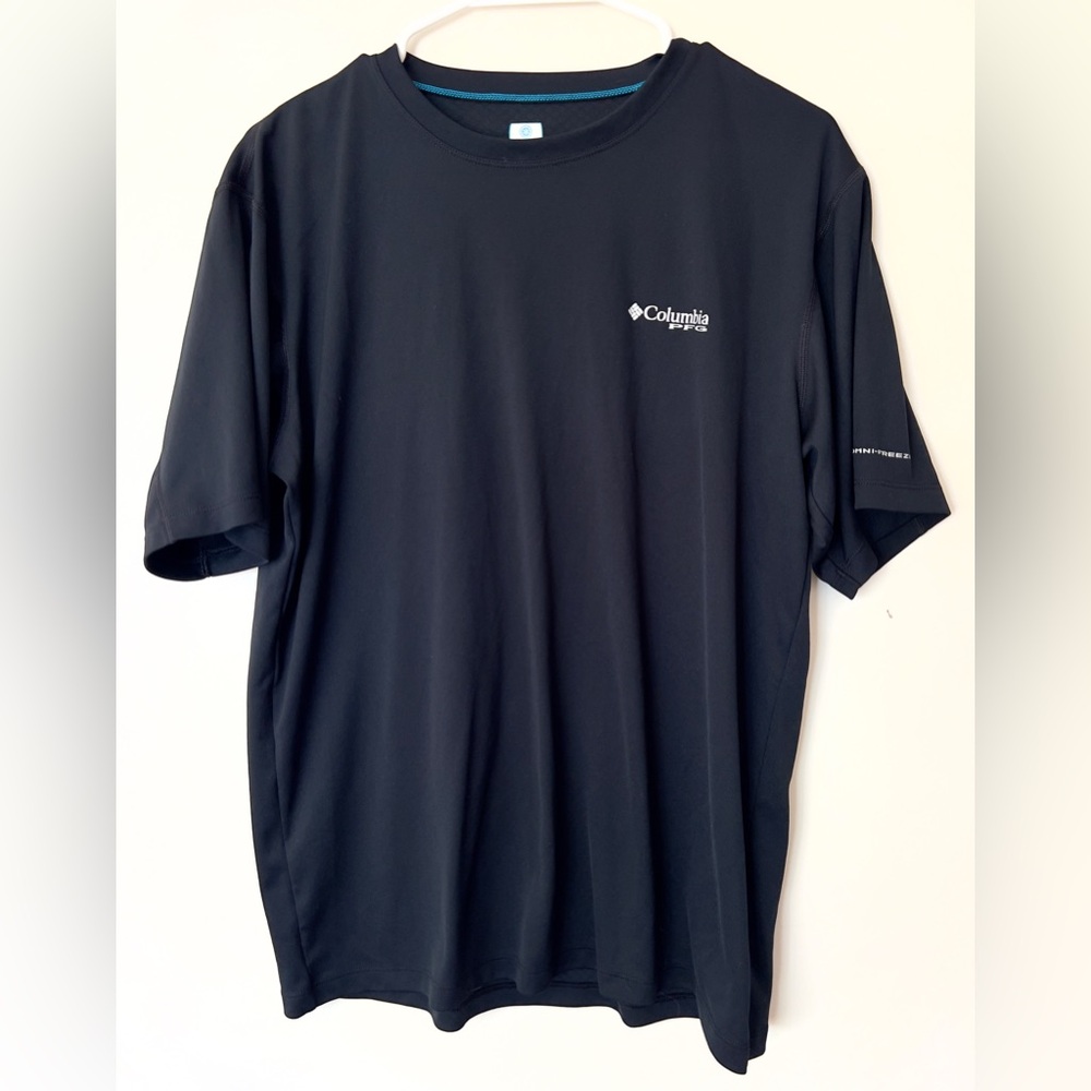 Columbia Men's Classic Black Tee Size Small